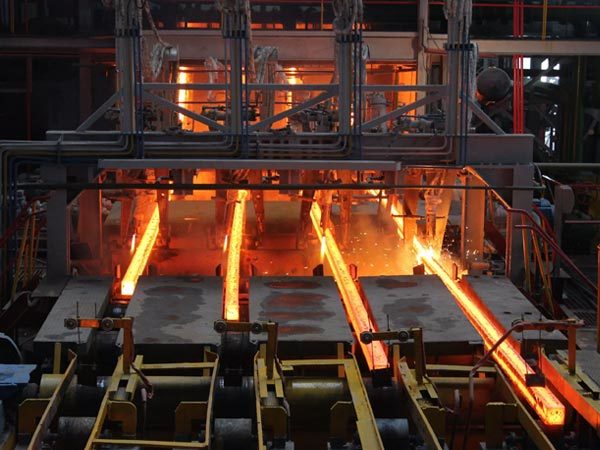 The difference between oil-immersed transformers and dry-type transformers