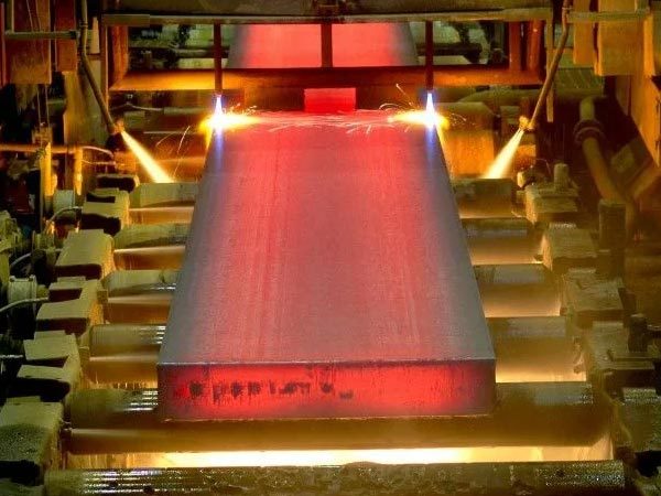 The principle of automatic straightening machine